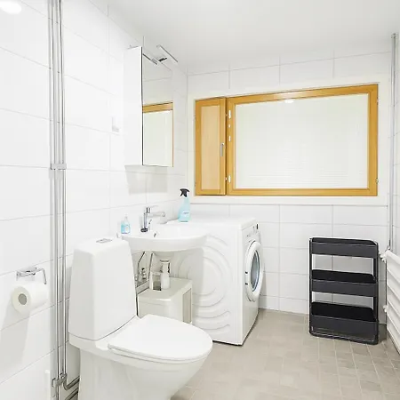 Bright Cozy Private 3min To Metro * هلسنكي