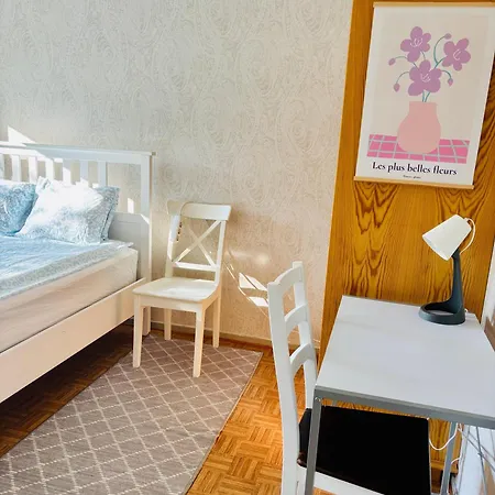 Bright Cozy Private 3min To Metro Pansiyon